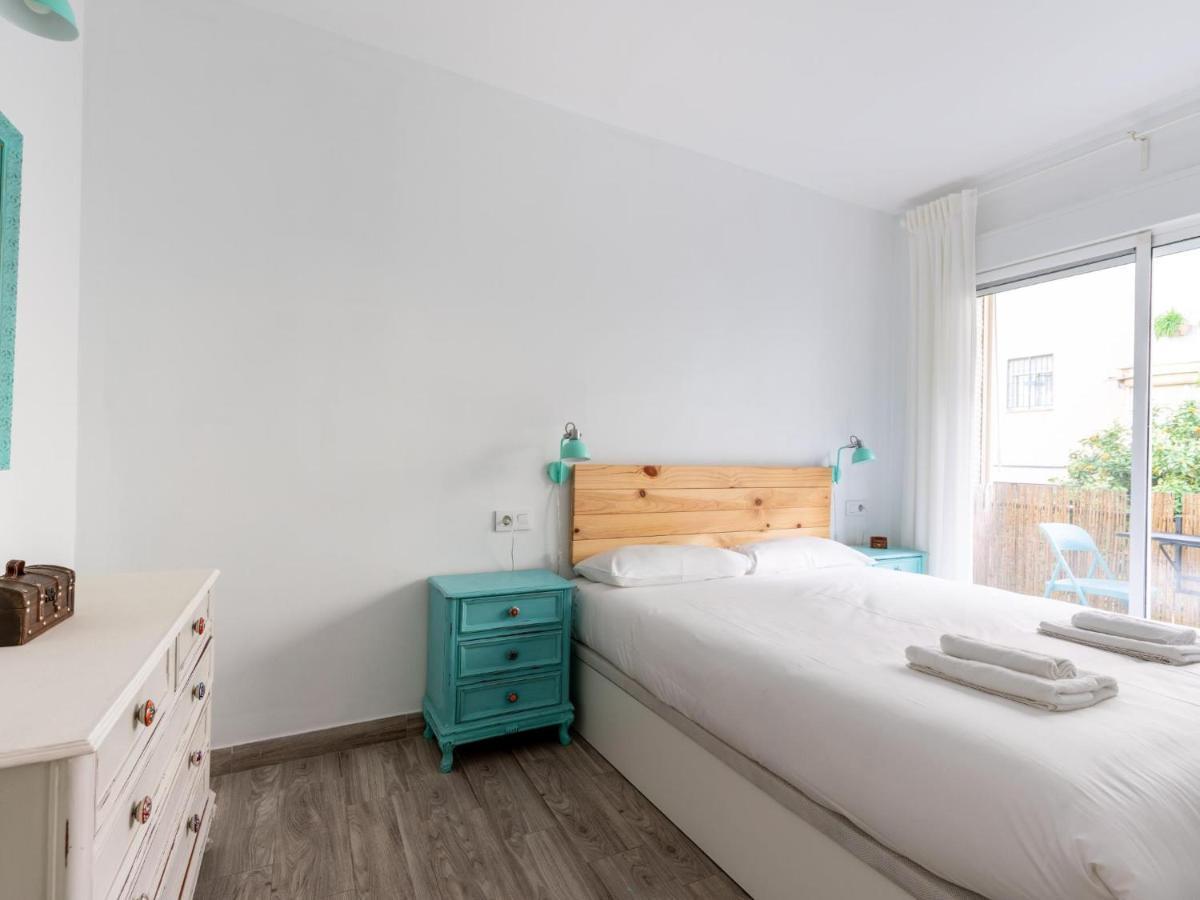 Апартаменты Holi-Rent Padre Isla Севилья Экстерьер фото